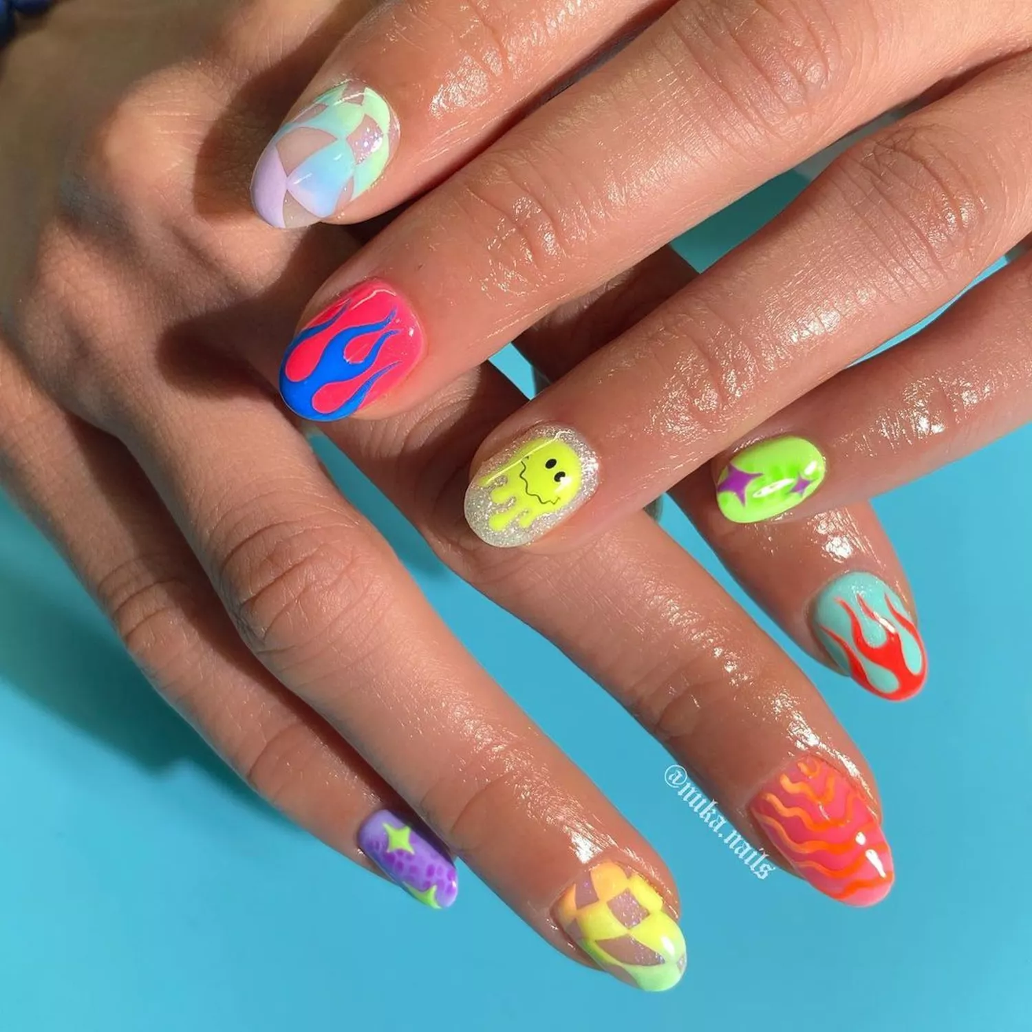 Neon mismatched summer nail art