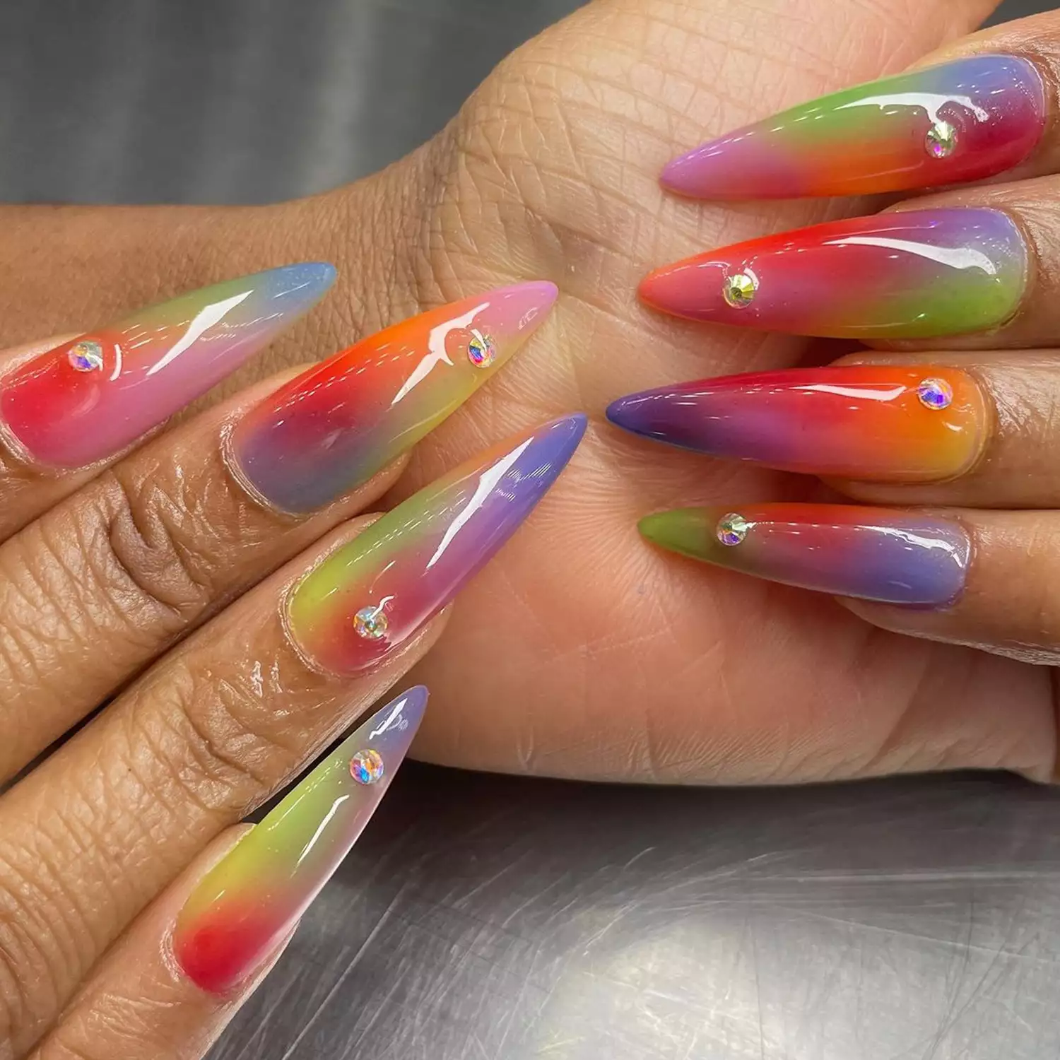 Pointy ombre airbrush nails